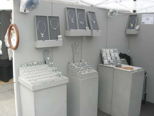 Jewelry Booth Display1