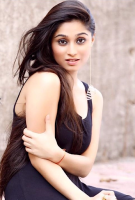 Biodata Soumya Seth Terlengkap, Pacar, Hobi, Fakta, Foto 