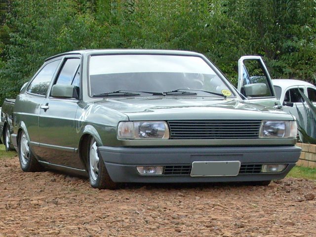 VW Gol quadrado sem molas e Socado no ch o