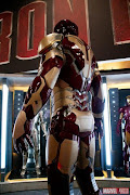 . dengan Armor miliknya sendiri, gue pikir2 sih lumayan lah dengan . (iron man new armor )