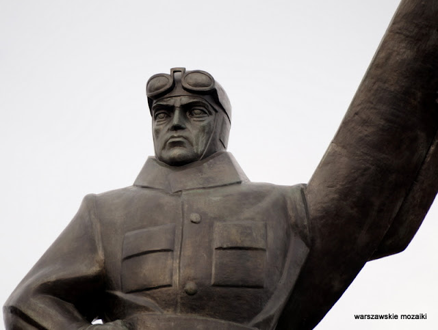 Warszawa Warsaw Ochota rzeźba Wittig Jawornicki lotnicy monument