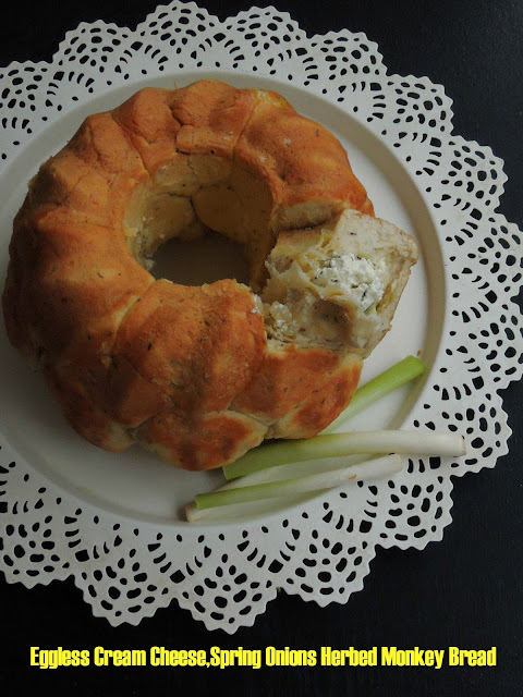 Eggless Cream Cheese,Spring Onions Herbed Monkey Bread.