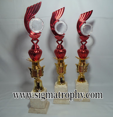 Distributor Piala Dan Trophy