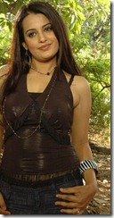 ACTRESS ROOPA KAUR LATEST PHOTOSHOOT STILLS unseen pics