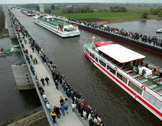 Magdeburg Water Bridge, Kemegahan Sungai Di Atas Sungai [ www.BlogApaAja.com ]
