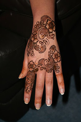 mehndi tattoos