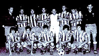 CLUB ATLÉTICO DE MADRID. Temporada 1972-73. Rodri, Cabrero, Capón, Martínez Jayo, Quique, Iglesias y Vidaller (porteros suplente). Ufarte, Luis, Leal, Irureta y Becerra. CALVO SOTELO DE PUERTOLLANO C. F. 1 🆚 CLUB ATLÉTICO DE MADRID 4. Sábado 12/08/1972. Partido amistoso. Puertollano, Ciudad Real, estadio del Cerru. GOLES: ⚽0-1: 29’, Becerra. ⚽0-2: 48’, Orozco. ⚽0-3: 64’, Juanito. ⚽1-3: 71’, De la Rosa. ⚽1-4: 84’, Pataco.