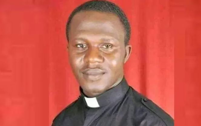 Diculik 40 Hari, Pastor Felix Fidson Akhirnya Dibebaskan