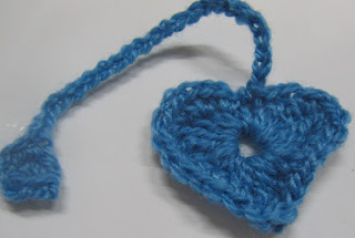 Sweet Nothings Crochet free crochet pattern blog ; photo of Heart 11 for Peyton Hearts Project;