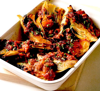 Classic accompaniment of fennel braised in white wine with tomatoes. A truly excellent dish for Easter lamb or fish dishes.
