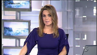 CARME CHAPARRO, Informativos Telecinco (15.01.11)