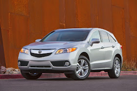 Front 3/4 view of the 2014 Acura RDX