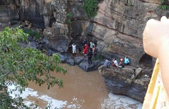 AFOGAMENTO:  Adolescente de 15 anos é encontrado morto em cachoeira no Ceará