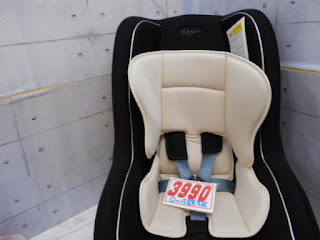 中古品　ＧＲＡＣＯ　チャイルドシート　３９９０円