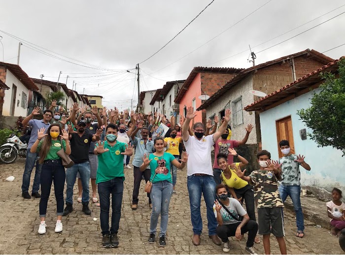 ITARANTIM: FÁBIO GUSMÃO VISITA BAIRRO BOB KENNEDY.