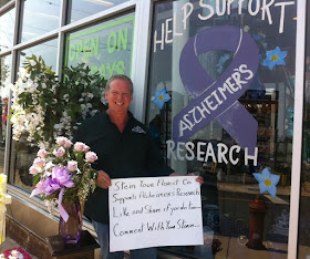 Stein Your Florist Co. supports Alzheimer's Disease Awareness and disease research.