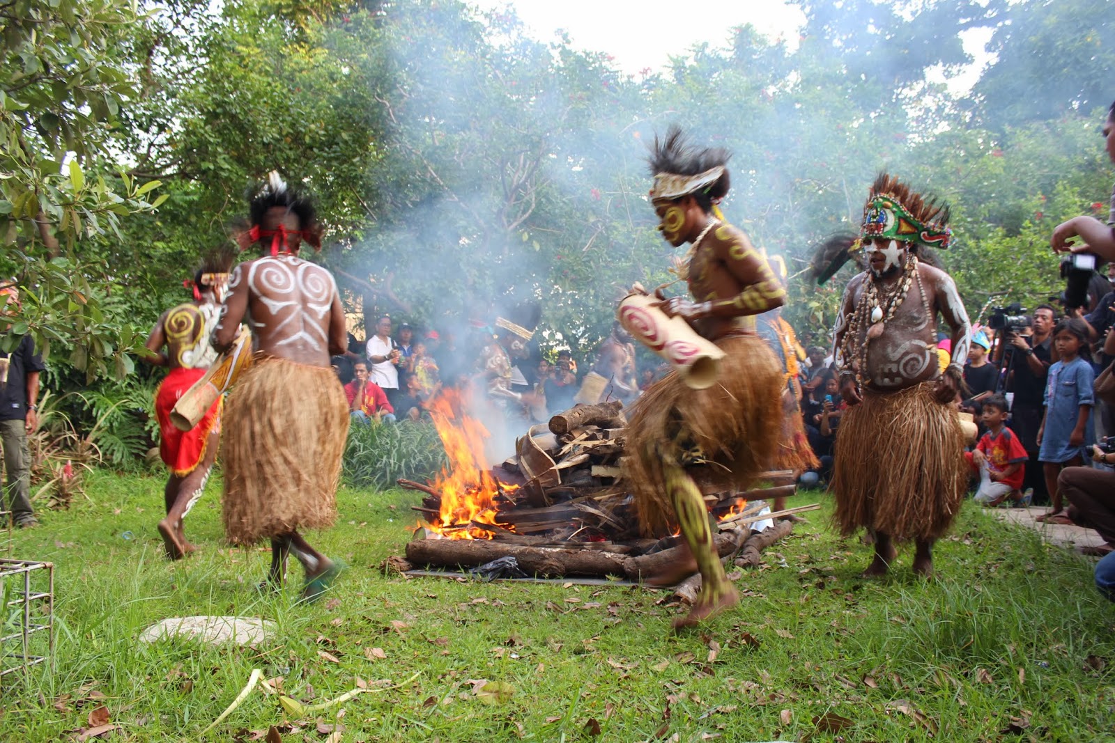 Ingin Lebih Mengenal Budaya Indonesia? 9 Upacara Adat ini Wajib Kamu Ketahui