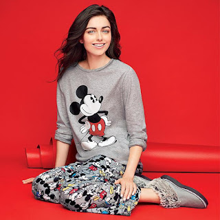  Mickey Mouse PJs