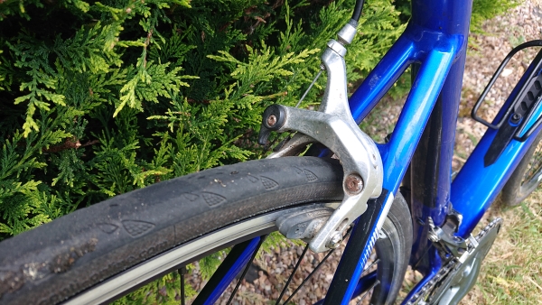 Unbranded and ineffective brakes, plus a flat-spotted tyre