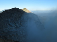 kawah ijen banyuwangi indonesia