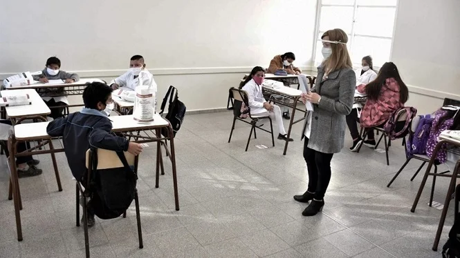 Mendoza: cuándo será el regreso del 100% de alumnos a la presencialidad total