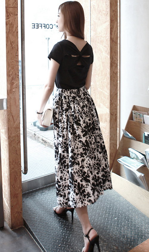 Monochrome Midi Skirt