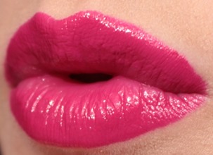 VelvetUndergroundKissingLipstickCharlotteTilbury17