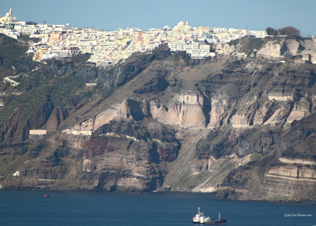 Santorini Greece island volcano caldera Minoan eruption geology travel copyright rocdoctravel.com