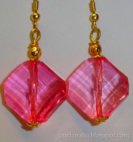 Magenta Acrylic Faceted Beaded Earrings (2)