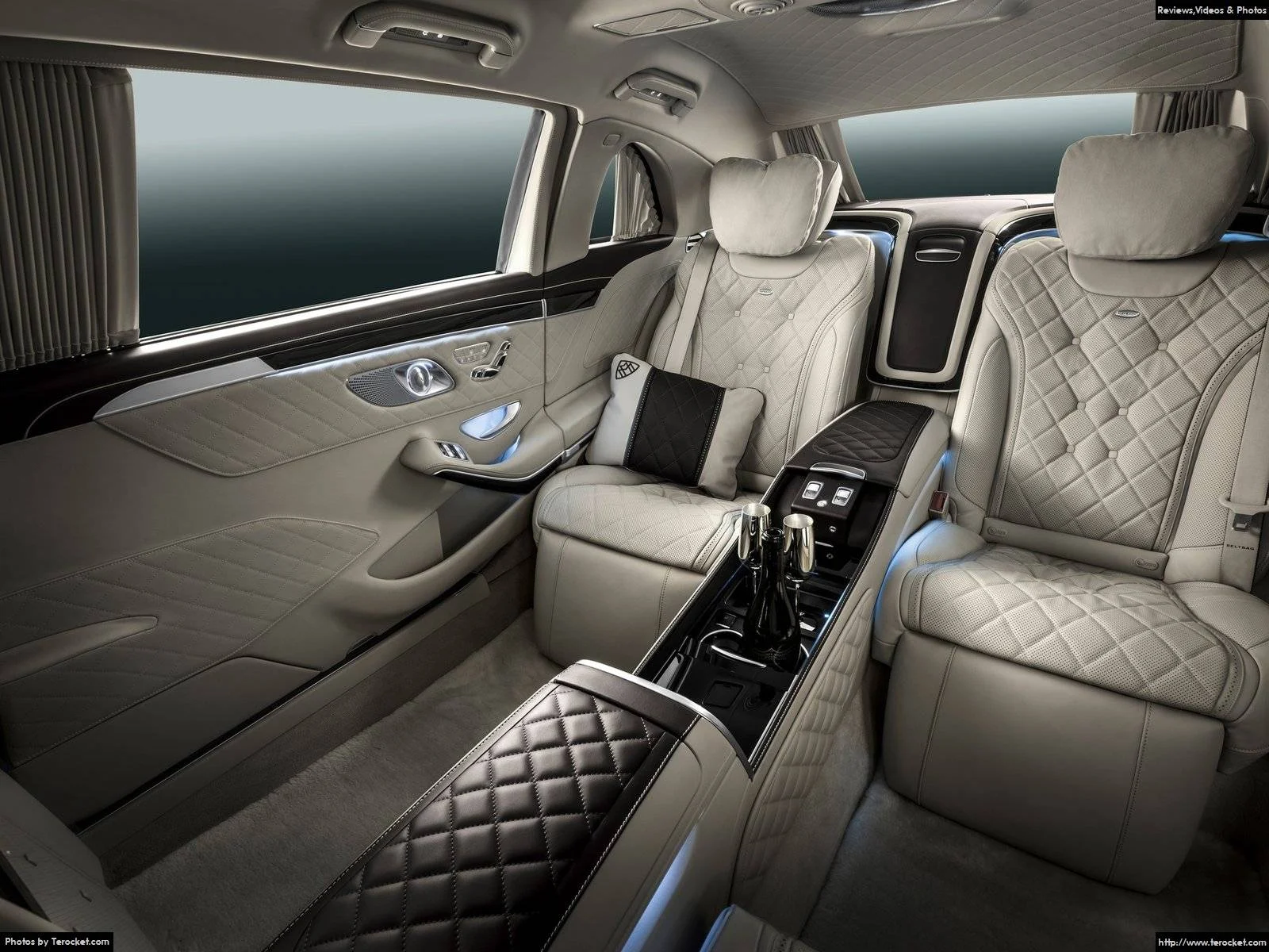 Hình ảnh xe ô tô Mercedes-Benz S600 Pullman Maybach 2016 & nội ngoại thất