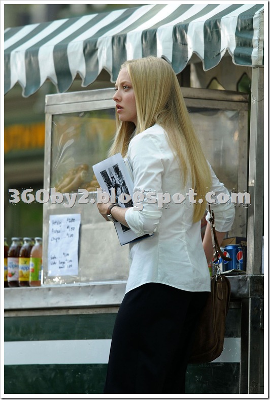 Amanda Seyfried On Set Of 'Letters To Julia'