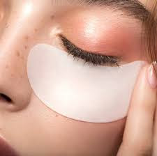 Say Goodbye to Puffy Eyes: 7 Best Remedies to Banish Puffiness for Good