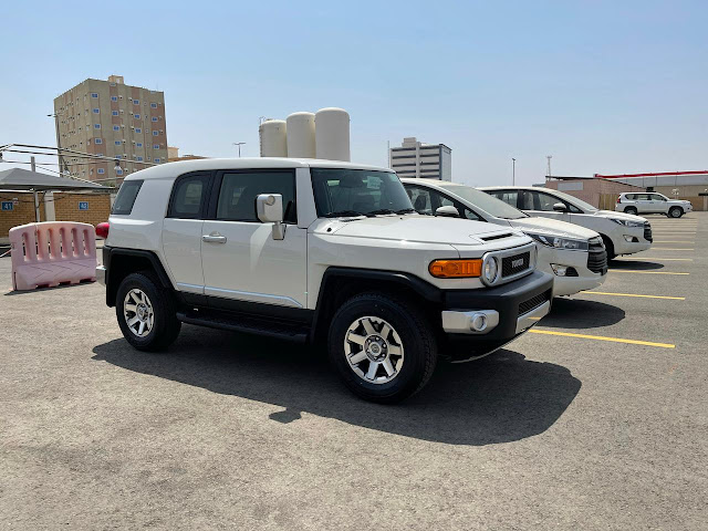 ايقاف تويوتا اف جي كروزر Toyota FJ Cruiser 2023 هذه اخر التحديثات والاضافات الجديدة