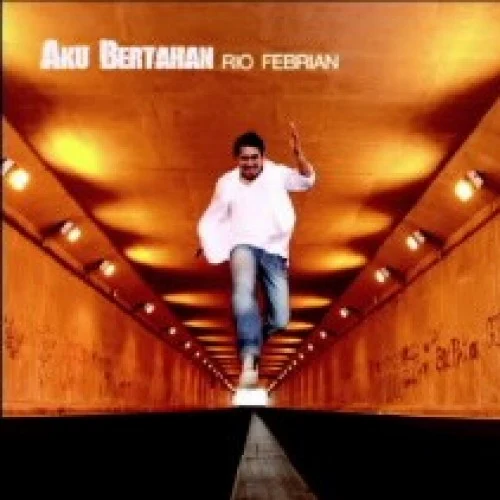 FREE DOWNLOAD MP3 INDONESIA ALBUM: Rio Febrian - Aku Bertahan [FULL ALBUM]