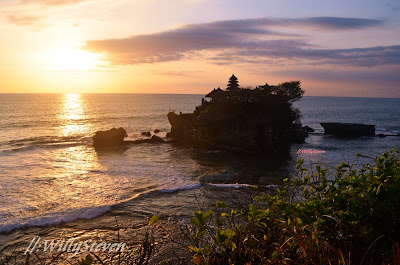  Pura Terbesar di Bali yang terletak di kaki Gunung Agung Islands Nation : Bali