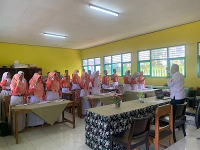 Latihan Dasar Kepemimpinan (LDK) OSIS SMPN 3 Kalikajar