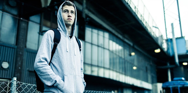  Gambar  Alan  Walker  Si Tampan Lagi Viral Terbaru