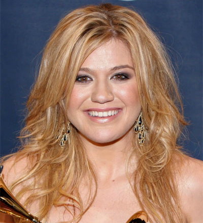 Kelly Clarkson hairstyles