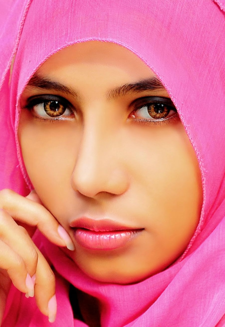 30 Foto Wanita Cantik Dengan Hijab Jilbab