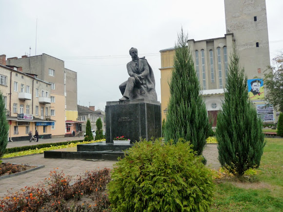 Сокаль. Пам'ятник Т. Г. Шевченку