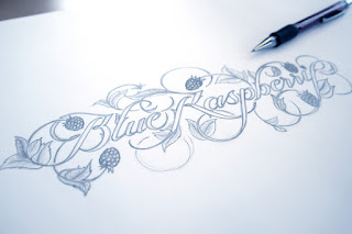 Lettering, Type, леттеринг,примеры леттеринга, статья о леттеринге, рисование мелом, рисование малом на доске, доска с буквами, винтажная доска, винтажные надписи, калиграфика, уроки калиграфики, инструменты калиграфики, инструмменты леттеринга, графити, красивые буквы