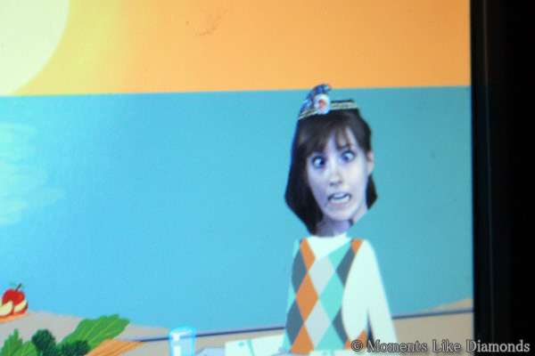 I make beautiful faces on the Spaceship Earth ride!