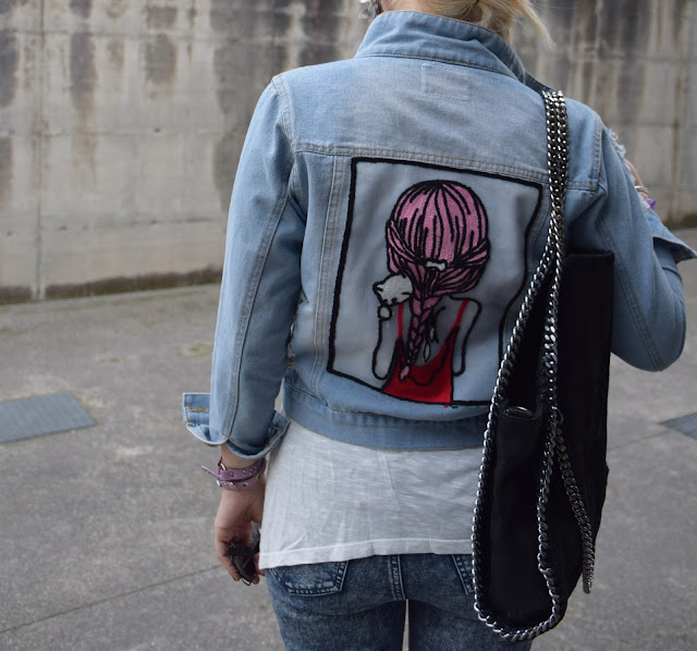 embroidered denim jacket how to wear denim jacket denim jacket outfit how to combine denim jacket denim jacket street style mariafelicia magno fashion blogger color block by felym fashion bloggers italy may outfit