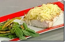 Filetto di persico in roesti di patate e friggitelli salati