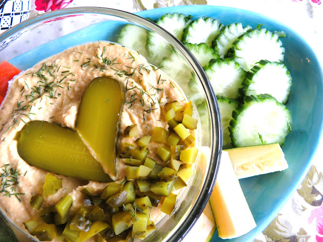 Dill Pickle Hummus