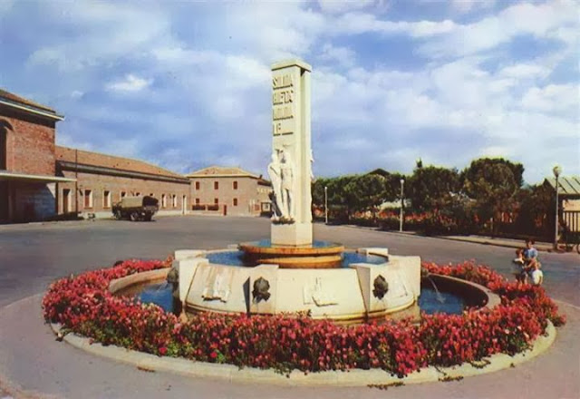 fontana della riconoscenza, Virgilio Milani, Rovigo cartolina di Mario Andriotto