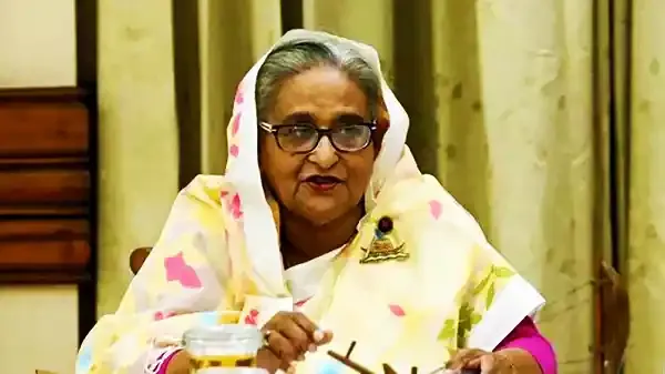 নাশকতাকারীরা সন্ত্রাসী, ছাত্র নয়, শক্ত হাতে দমন করুন শেখ হাসিনা