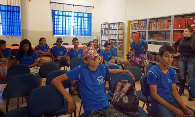 Cine PET é realizado na Escola Estadual Padre José Daniel