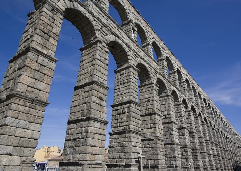segovic-aqueduct-4