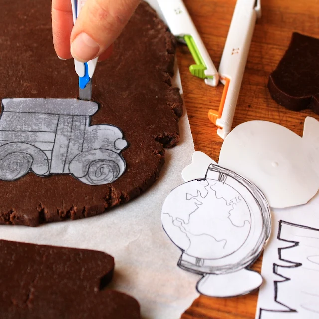 Tutorial for how to hand cut custom decorated sugar cookies 